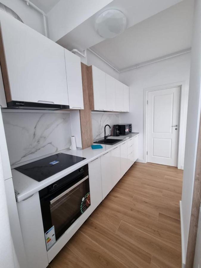 Blue Apartament Mamaia Nord Apartment Navodari Ngoại thất bức ảnh